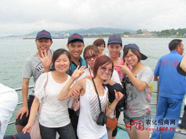 我們的姿勢(shì)酷吧