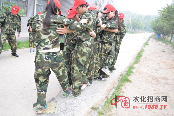 ͨ�^�M�Ɂ��R�d���Α������������҂����挦ͻ����������y�r���҂�Ҫ�������o