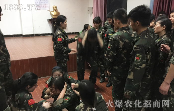 ���ĸ�������׃�Լ�