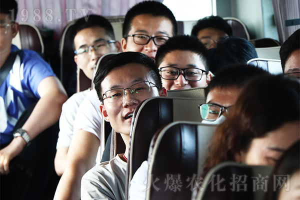 金頂云海奇觀,學(xué)國(guó)粹經(jīng)典道德經(jīng)