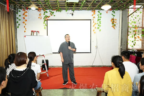 ���½�(j��ng)-(1)