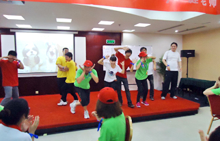 �𱬾W(w��ng)�j(lu��)��չӖ(x��n)��֮�����҈@