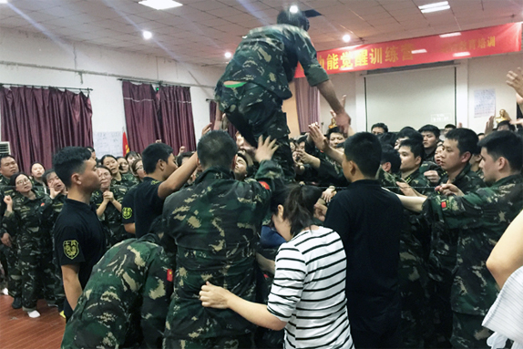 �ɹ�·�ϳ�M(m��n)�G�����F(tu��n)�Y(ji��)һ�ģ��K׌�҂�����������