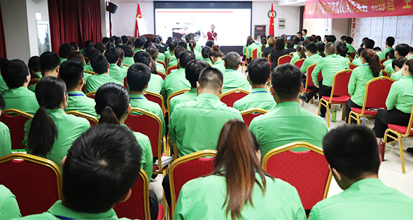 �����������ԶY���ˣ��𱬼��ˌW(xu��)�Yæ��