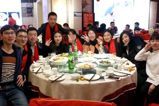 �𱬾W(w��ng)ȫ�w�T���R��һ�ù���ʢ����