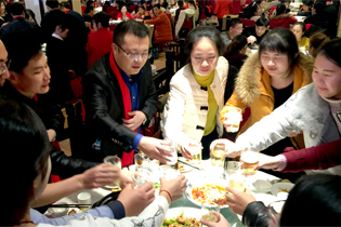 �ο��cʳƷ�W(w��ng)�e��ͬ�����ل�(chu��ng)�x����