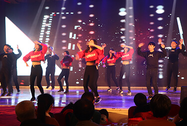 ��10��c�_��(ch��ng)�衶���(d��ng)�ഺ������������